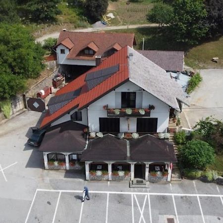 Holiday Home Manda Tounj Екстер'єр фото